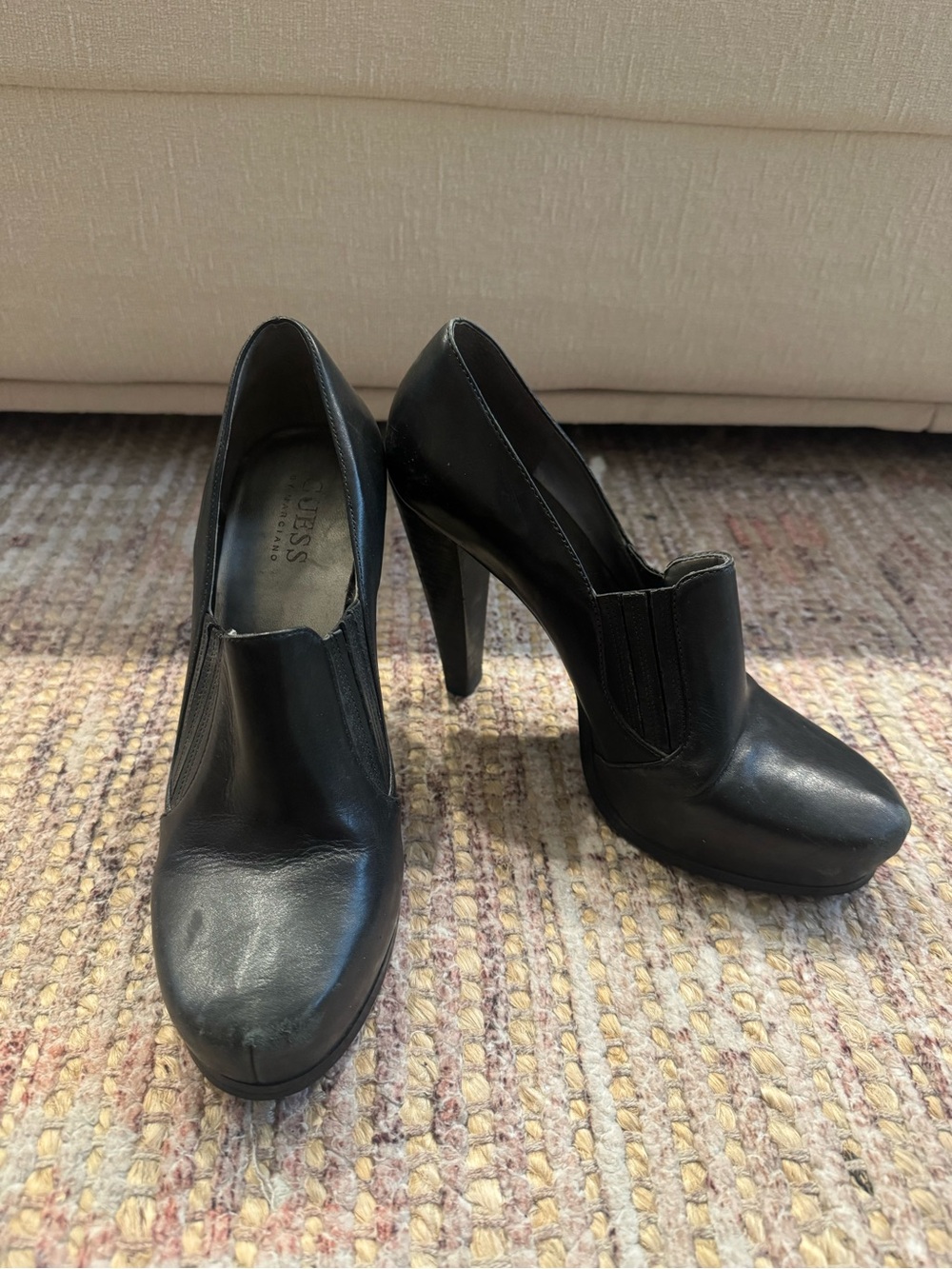 GUESS Black Leather High Heel Slip-On Pumps Size 6
